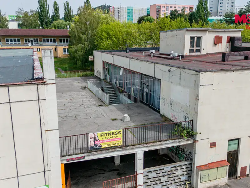 Prodej obchodního prostoru 1600 m², Česká Lípa – náhled fotky 2