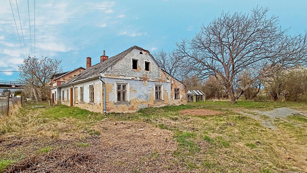 Prodej rodinného domu 250 m², pozemek 1042 m² – fotografie 5