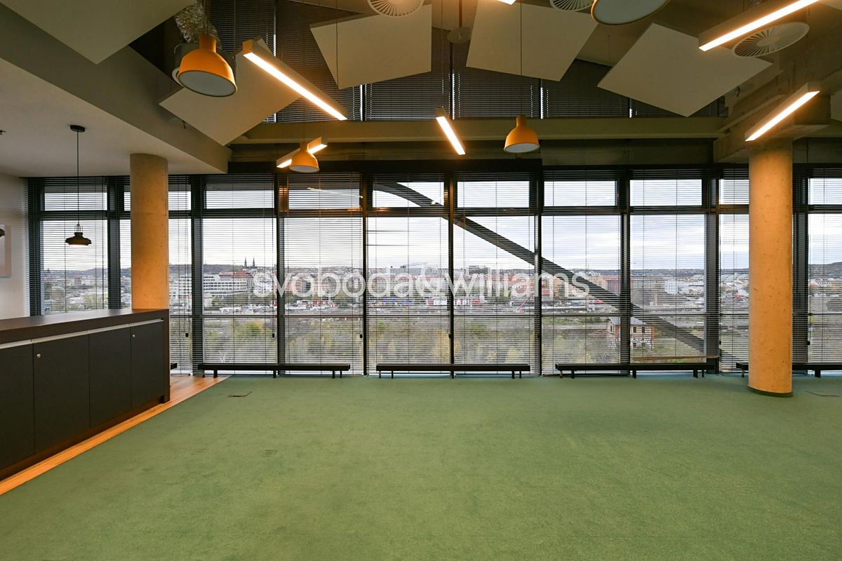 Pronájem kanceláře 1285 m² – fotografie 4