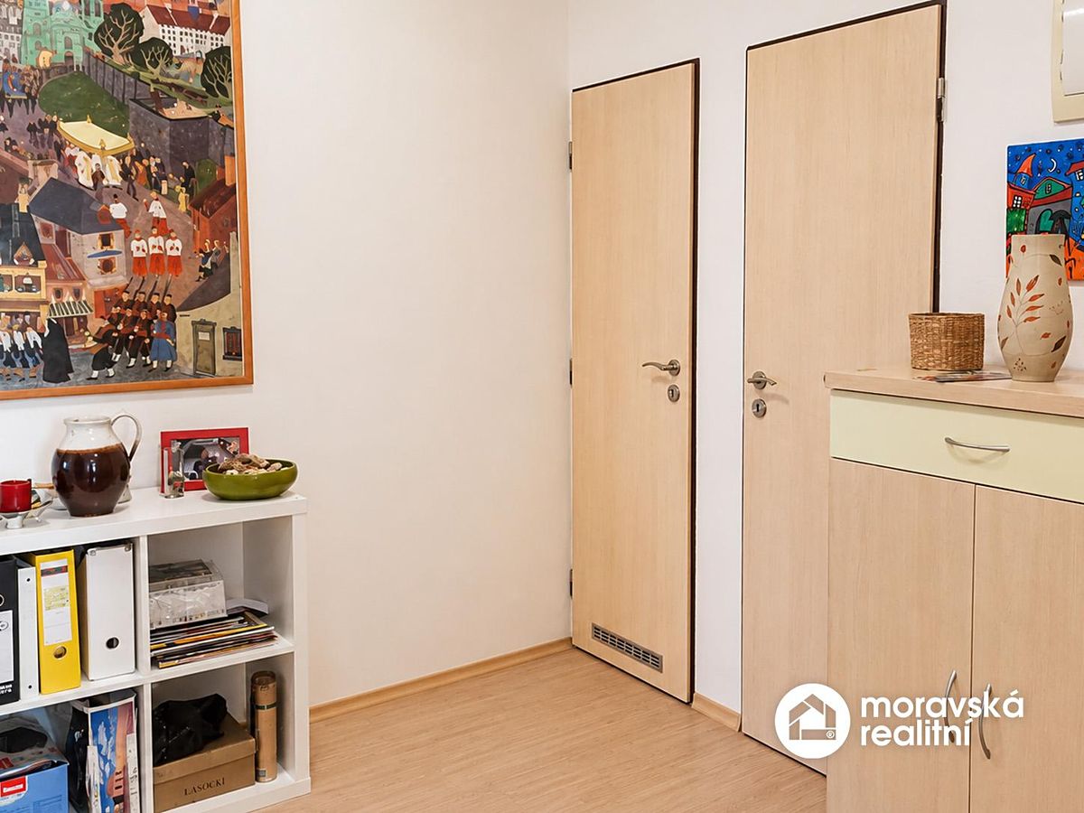 Pronájem bytu 3+1 30 m² – fotografie 5