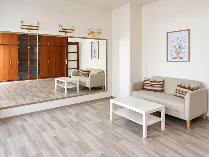 Pronájem kanceláře 116 m², Hradec Králové – náhled fotky 1
