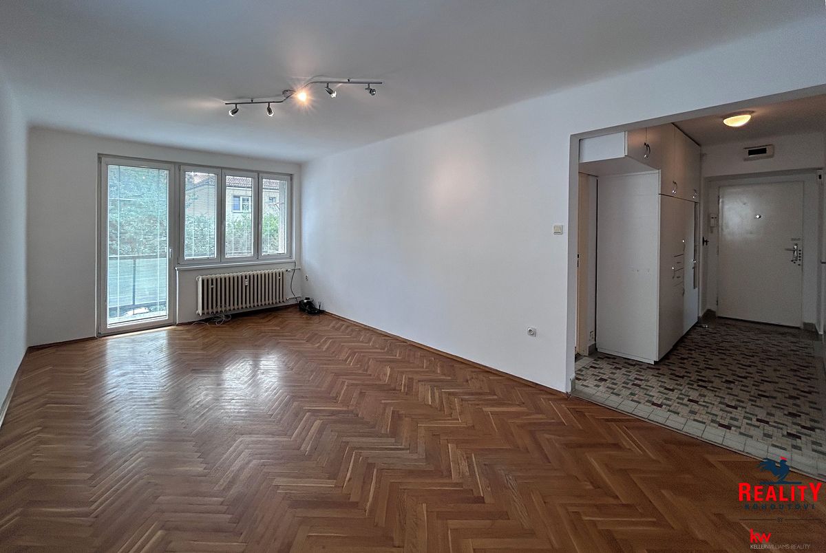 Pronájem bytu 3+1 71 m² – fotografie 2