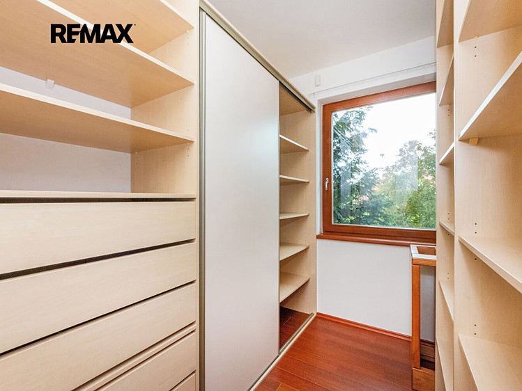 Будинок на продаж, 300 м² (37 з 41)