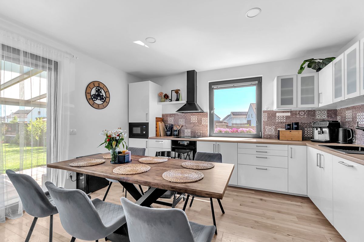 Prodej rodinného domu 113 m², pozemek 516 m² – fotografie 3