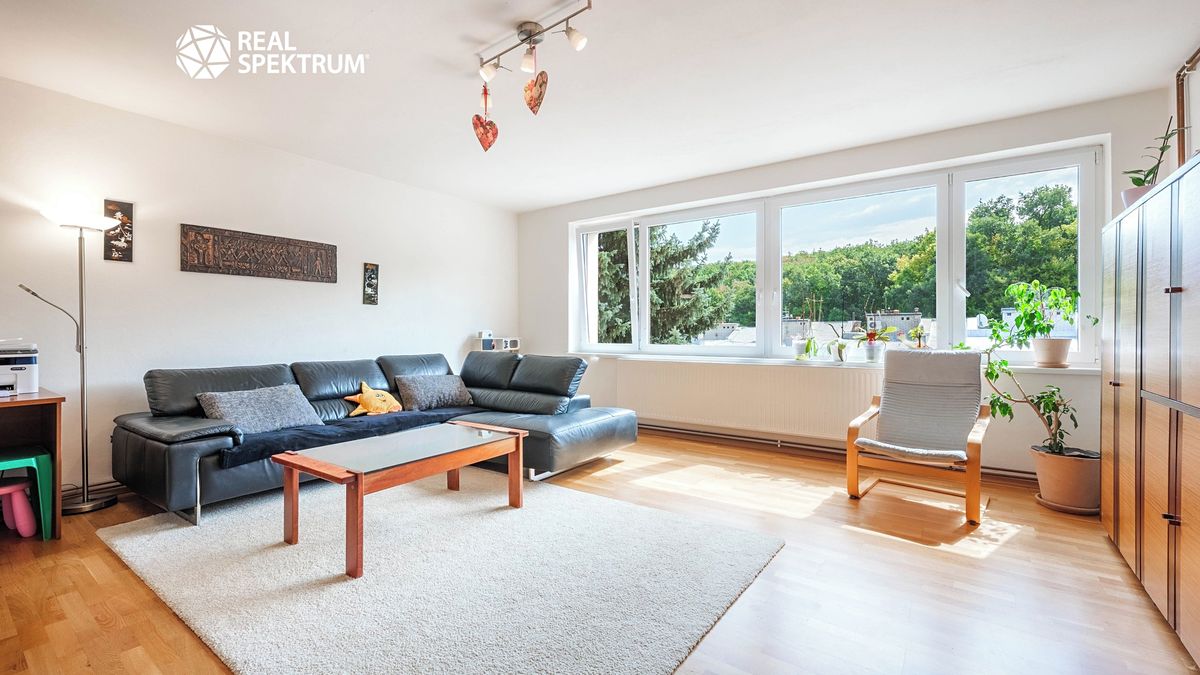 Prodej rodinného domu 217 m², pozemek 349 m²