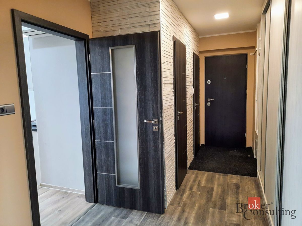 Pronájem bytu 3+kk 62 m² – fotografie 4