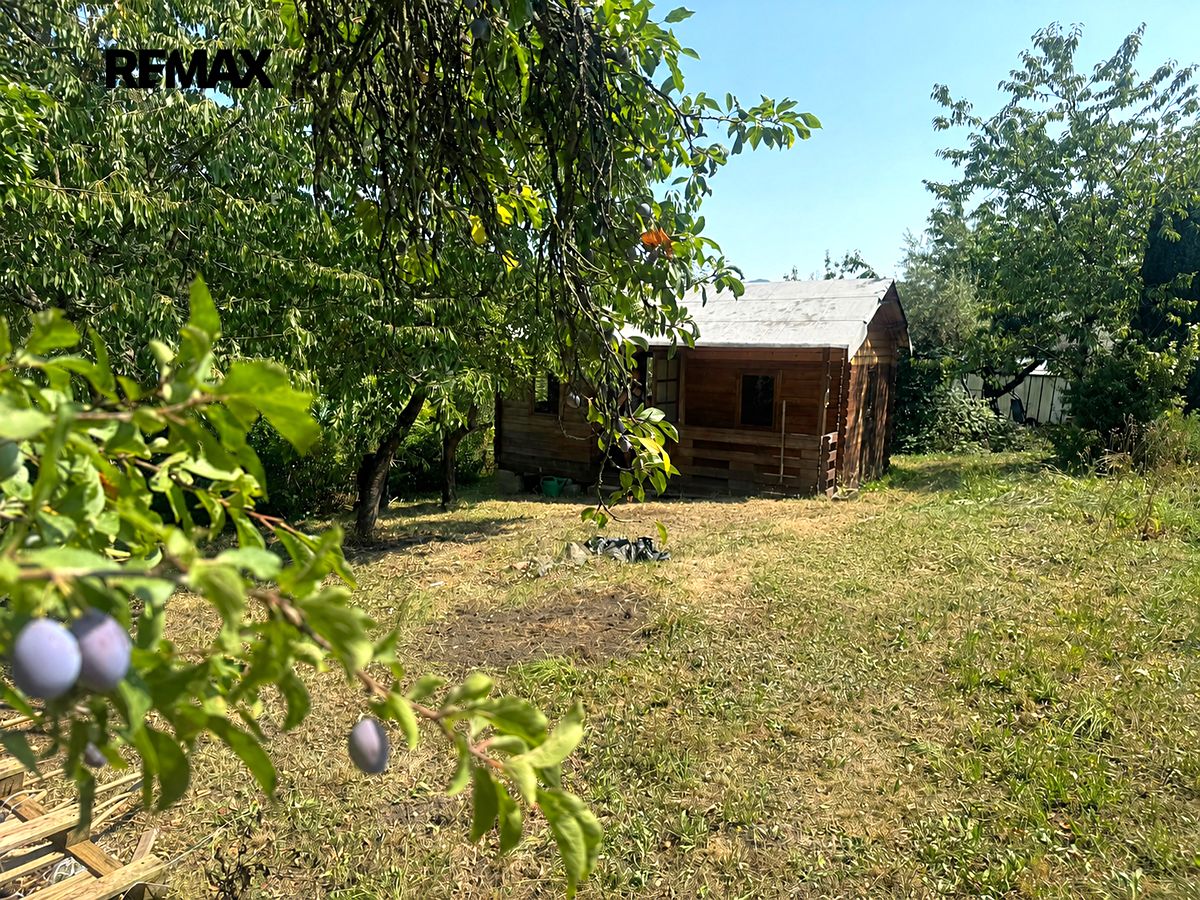 Prodej zahrady 200 m²