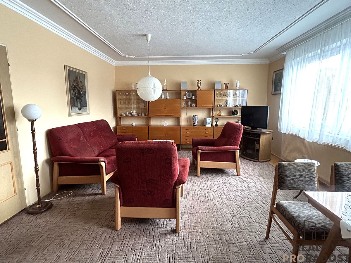 Pronájem rodinného domu 150 m², pozemek 168 m² – fotografie 4