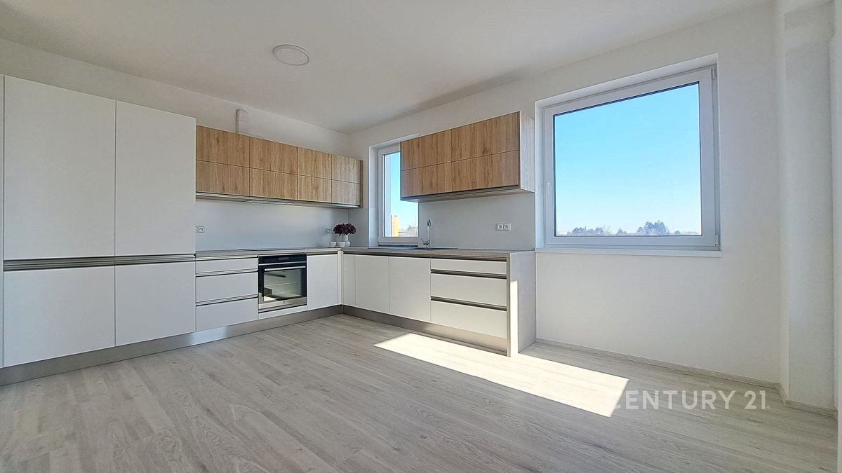 Pronájem bytu 2+kk 63 m²