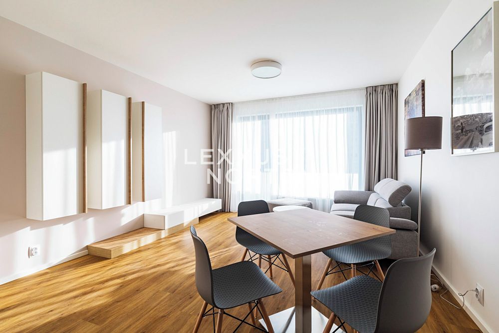 Pronájem bytu 2+kk 60 m² – fotografie 5