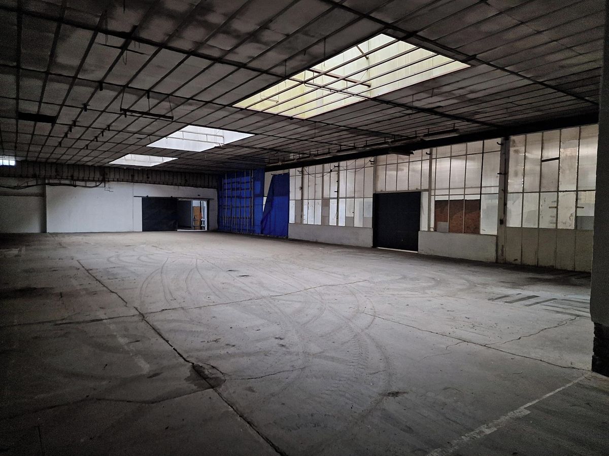 Pronájem výrobní haly, prostoru 500 m²