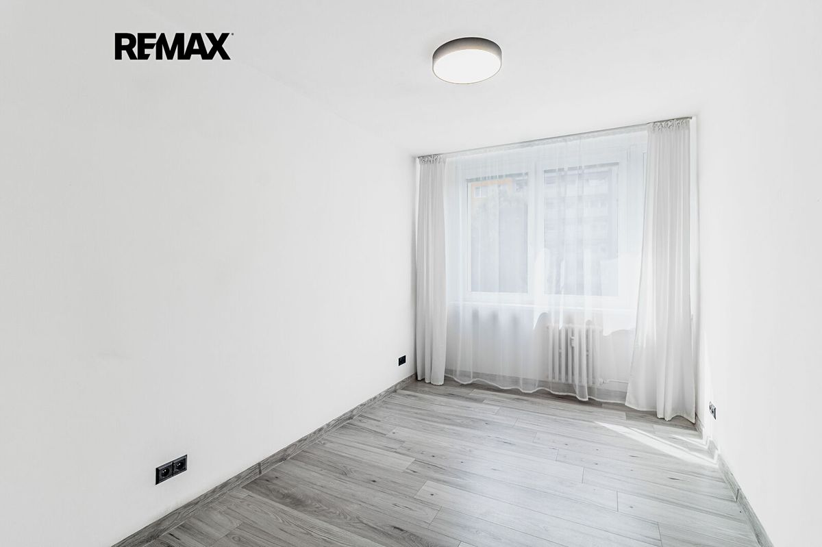 Pronájem bytu 2+kk 43 m² – fotografie 4