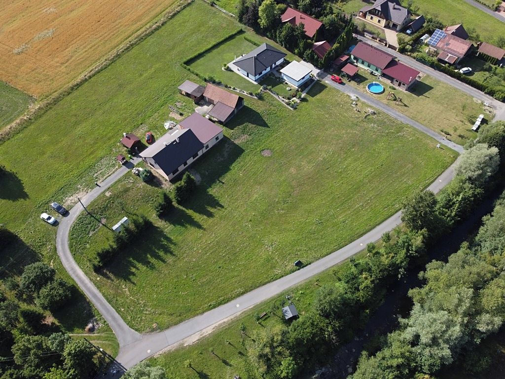 Prodej stavebního pozemku 1594 m²