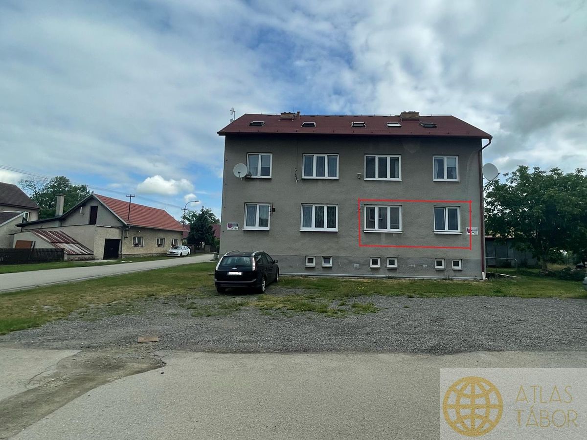 Pronájem bytu 3+1 60 m² – fotografie 3