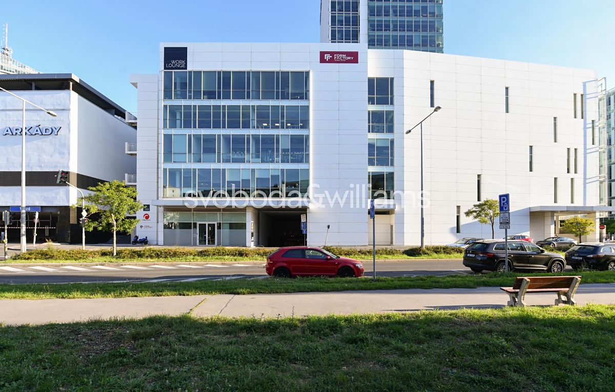 Pronájem obchodního prostoru 400 m² – fotografie 2