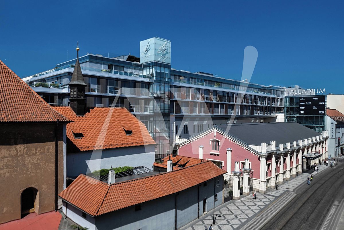 Pronájem kanceláře 1722 m²