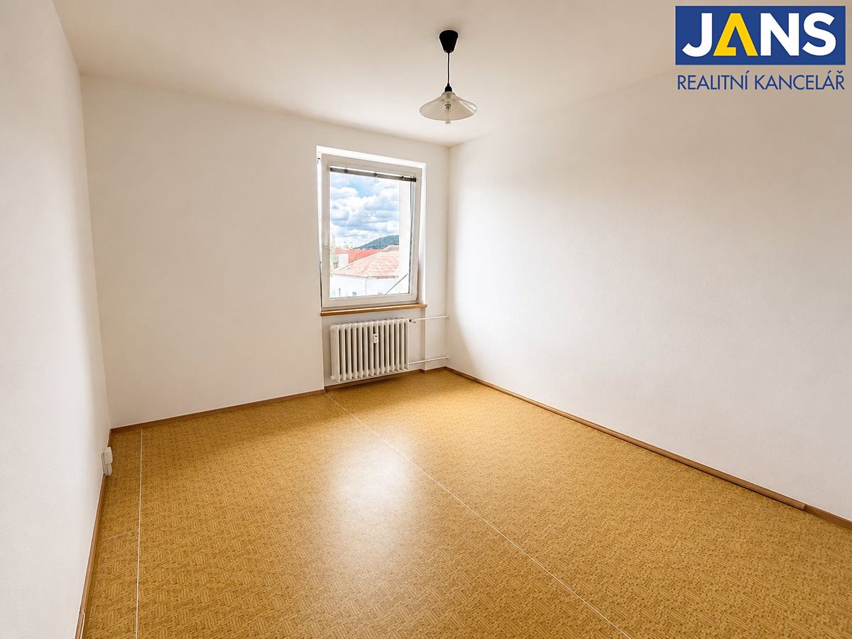 Pronájem bytu 2+1 50 m² – fotografie 3