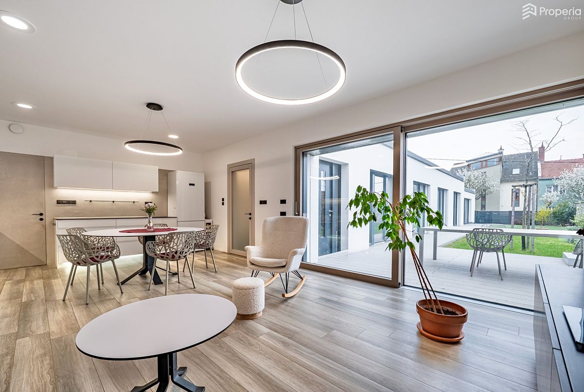 Prodej rodinného domu 130 m², pozemek 388 m² – fotografie 4