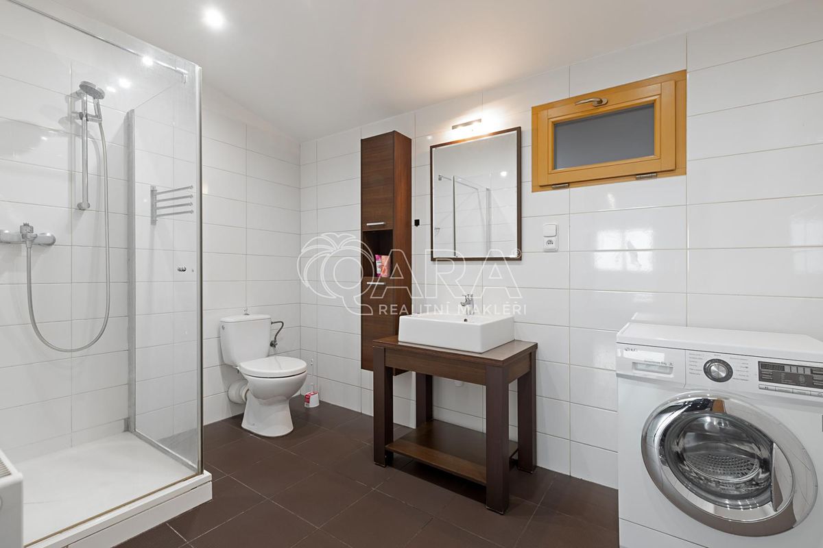 Pronájem bytu 1+kk 30 m² – fotografie 4