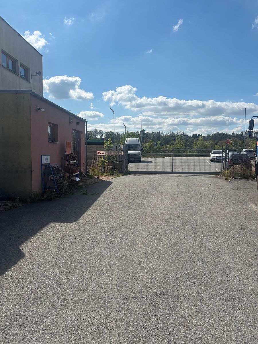 Pronájem obchodního prostoru 500 m² – fotografie 2