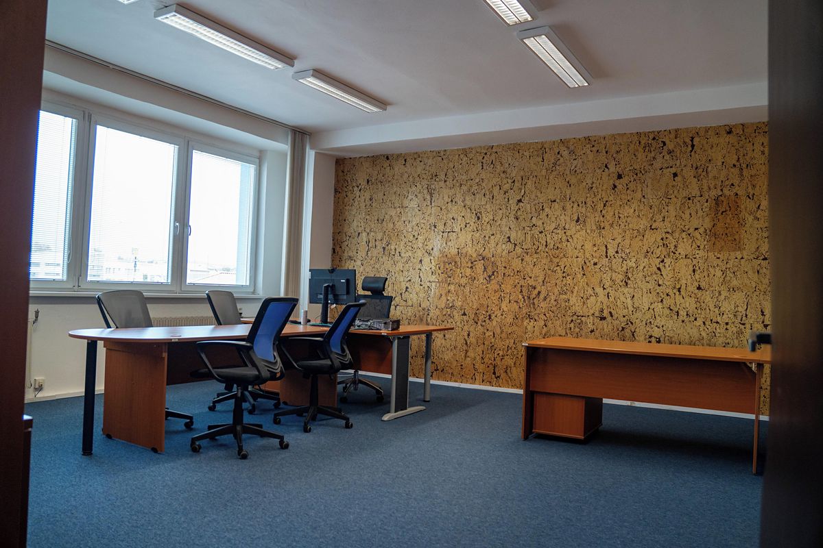Pronájem kanceláře 50 m² – fotografie 2