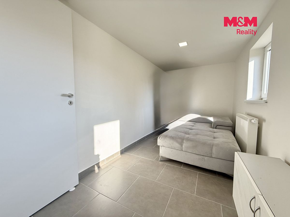 Pronájem bytu 1+1 40 m² – fotografie 2