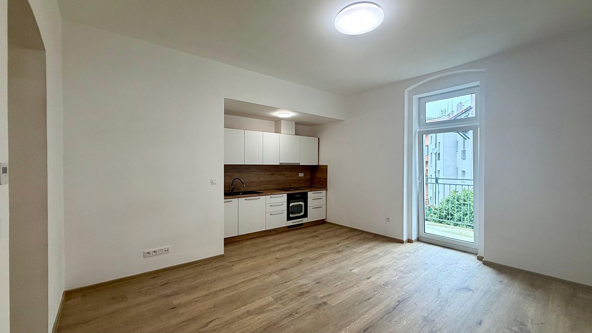 Pronájem bytu 3+kk 73 m² – fotografie 4