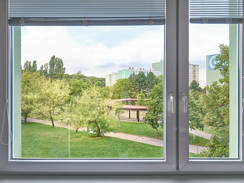 Prodej bytu 3+1 73 m², Praha – náhled fotky 3