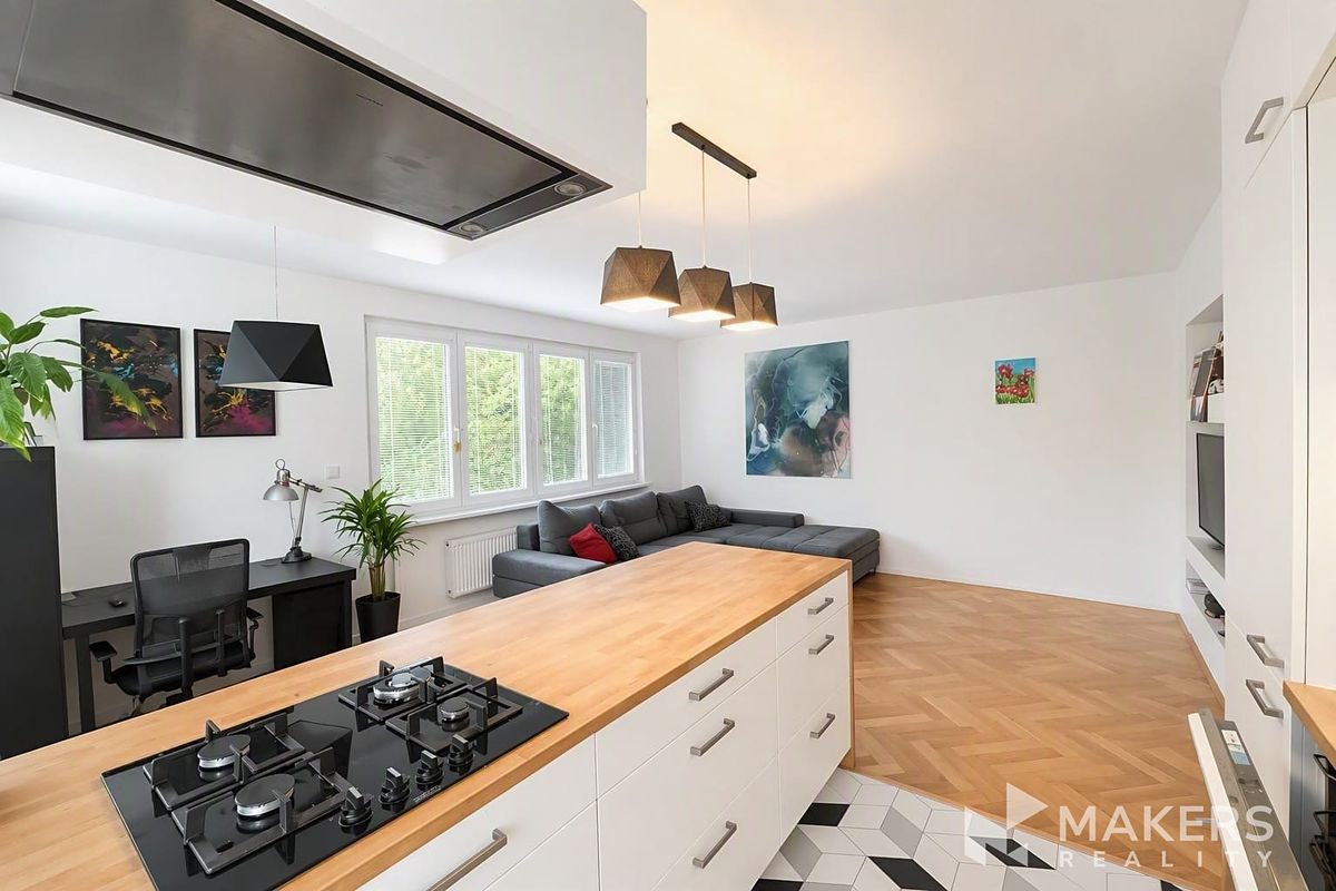 Pronájem bytu 3+kk 75 m² – fotografie 3