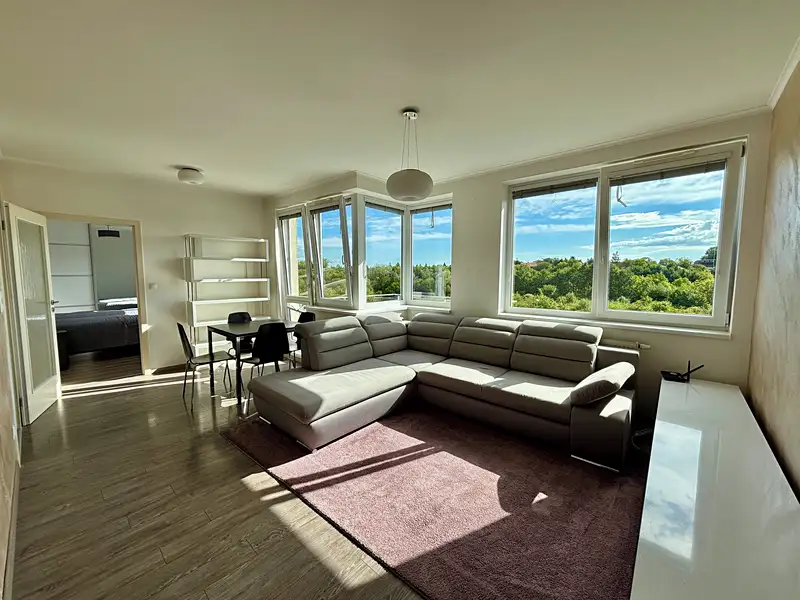 Prodej bytu 2+kk 50 m², Praha – náhled fotky 1