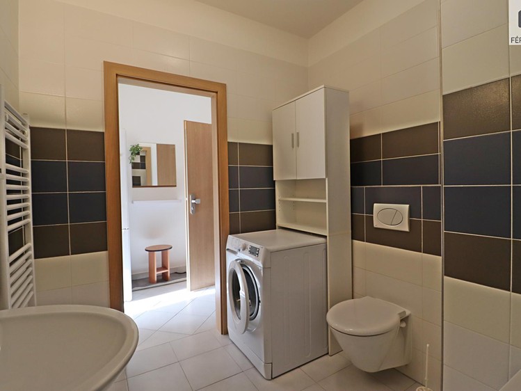 Prodej bytu 1+kk, 65 m² (5 z 28)