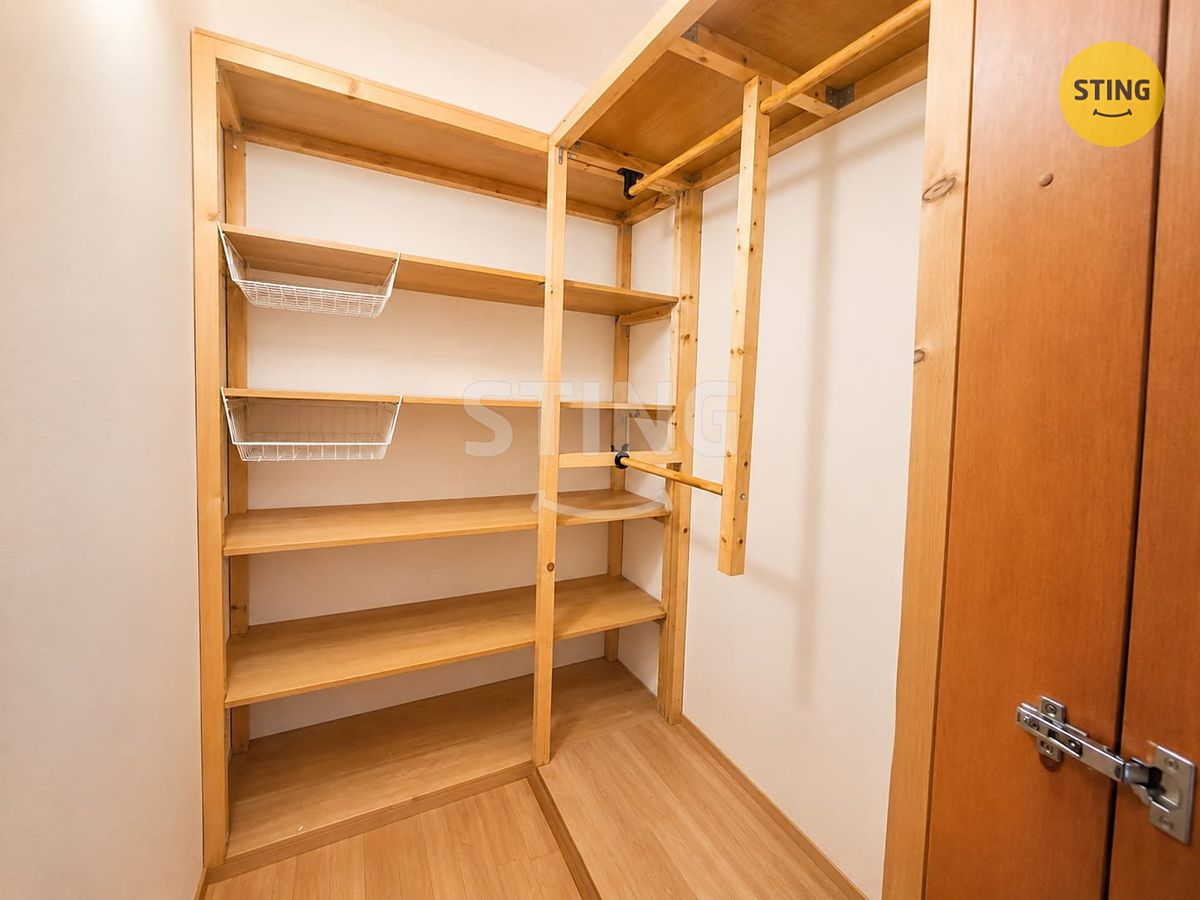 Pronájem bytu 1+kk 38 m² – fotografie 4