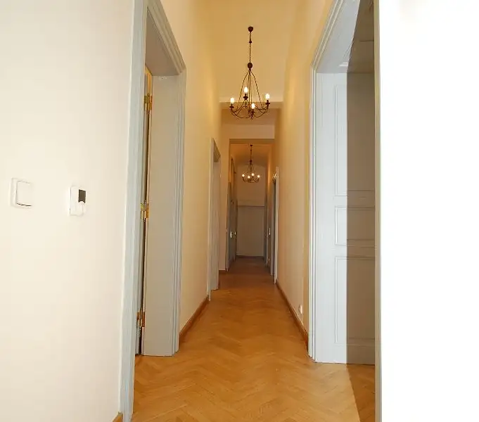 Pronájem kanceláře 164 m², Praha – náhled fotky 3