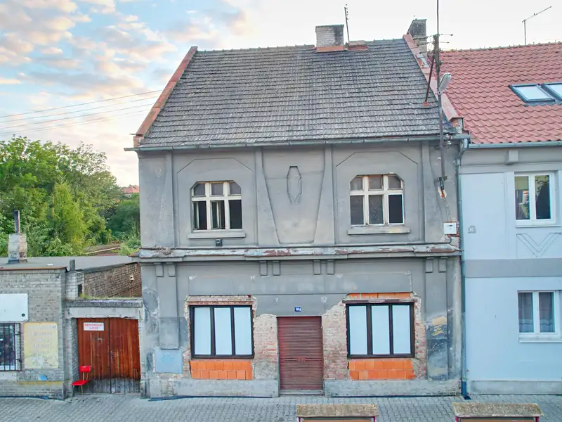 Prodej rodinného domu 130 m², pozemek 441 m², Zvoleněves – náhled fotky 1