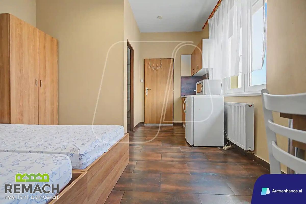 Pronájem bytu 1+kk 25 m² – fotografie 2