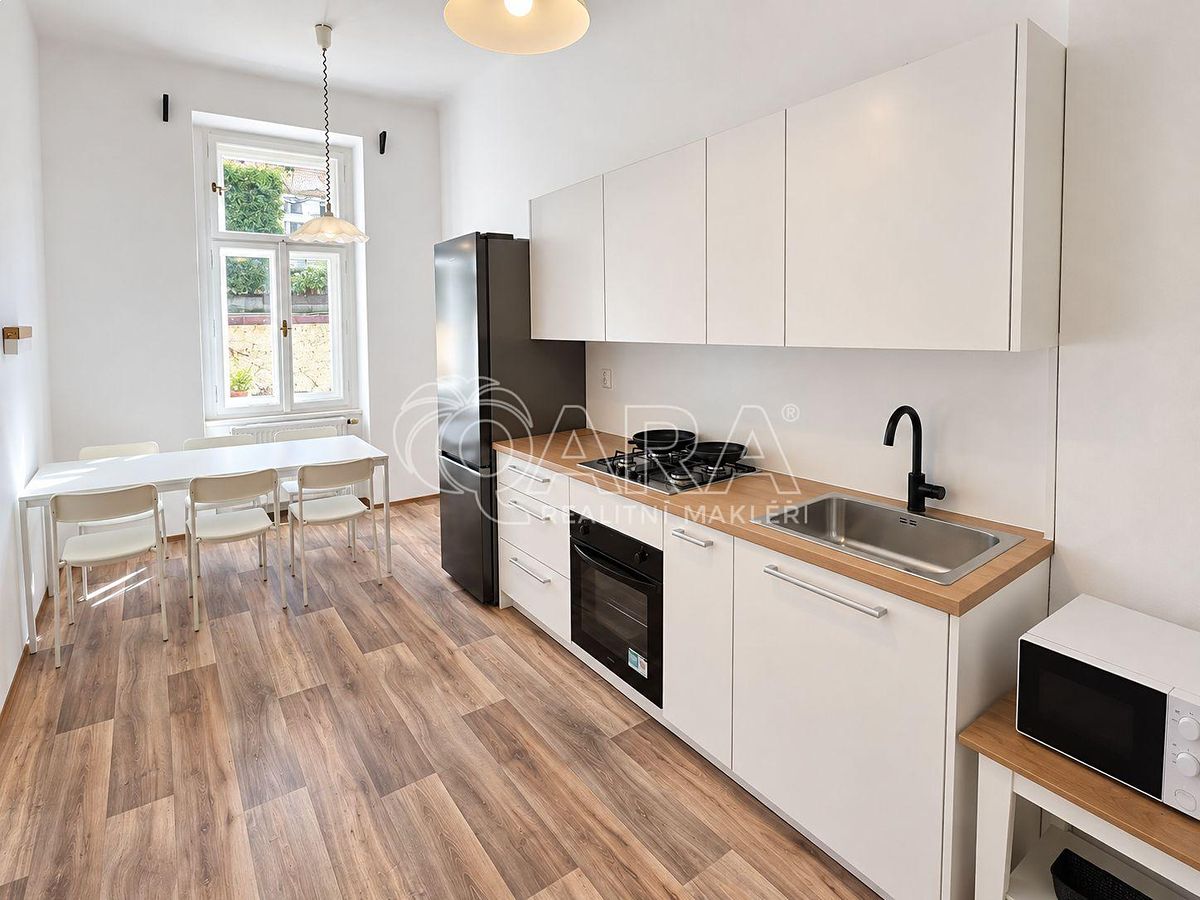Pronájem bytu 4+1 103 m²