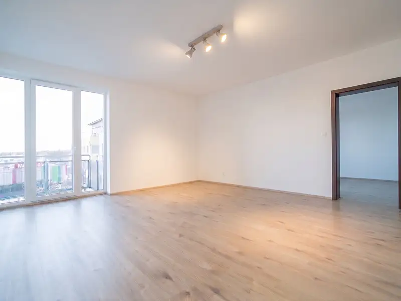 Pronájem bytu 2+kk 52 m², Kladno – náhled fotky 2