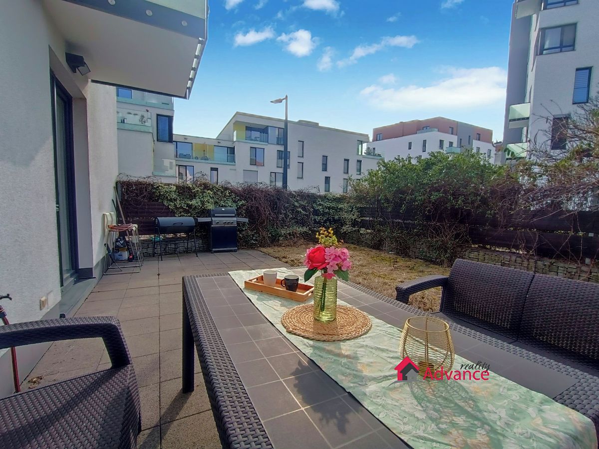 Pronájem bytu 3+kk 87 m² – fotografie 2