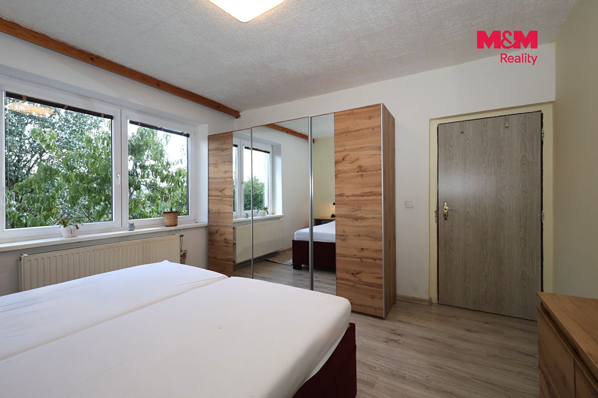 Prodej rodinného domu 150 m², pozemek 1194 m² – fotografie 4