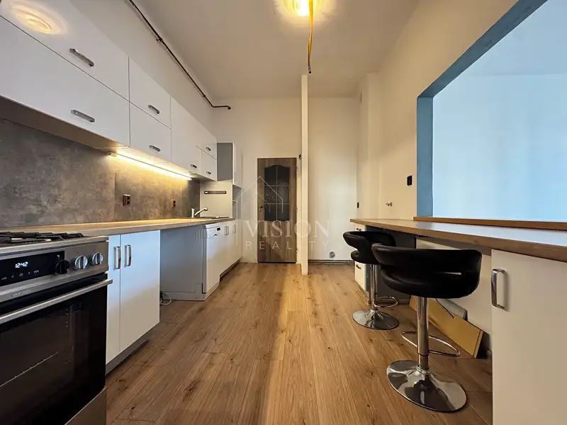 Pronájem bytu 3+1 101 m², České Budějovice – náhled fotky 2