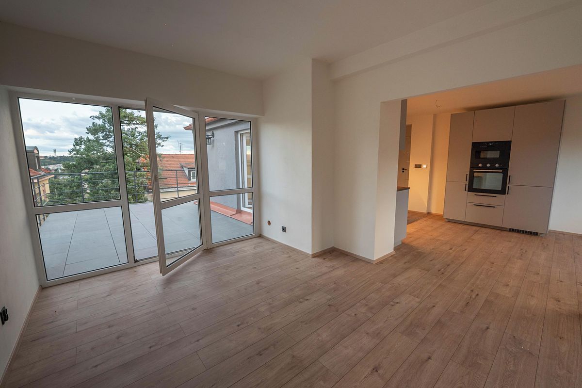 Pronájem bytu 4+kk 72 m²