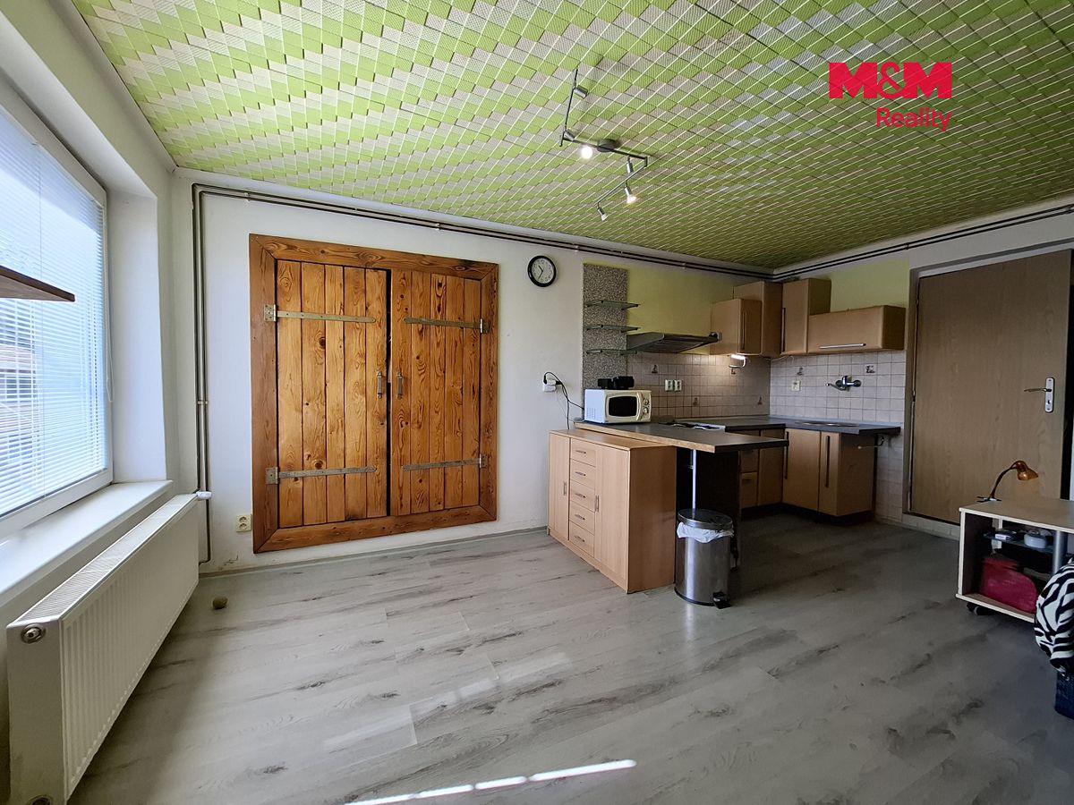Prodej rodinného domu 235 m², pozemek 287 m² – fotografie 5