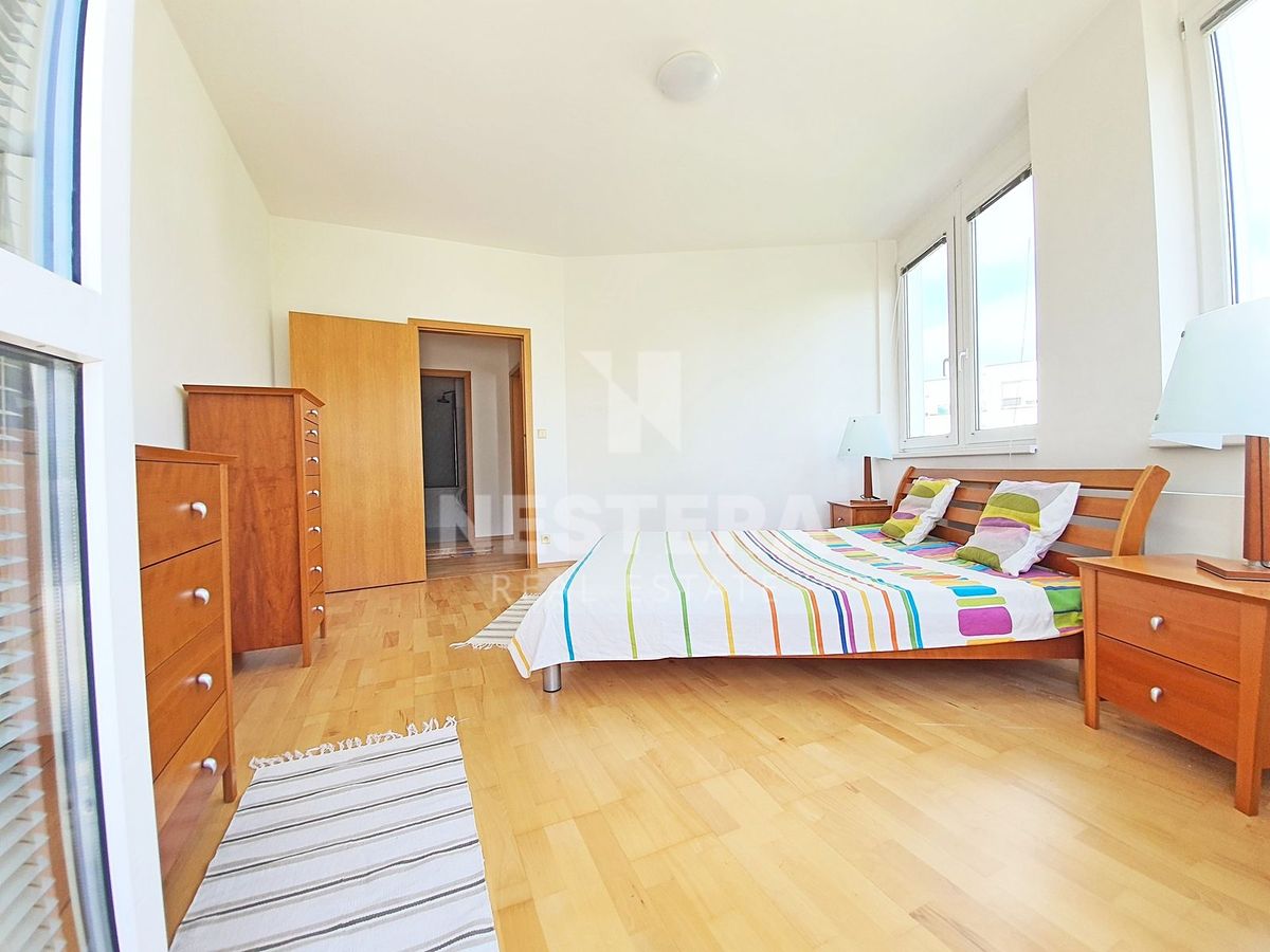 Pronájem bytu 3+1 100 m² – fotografie 4