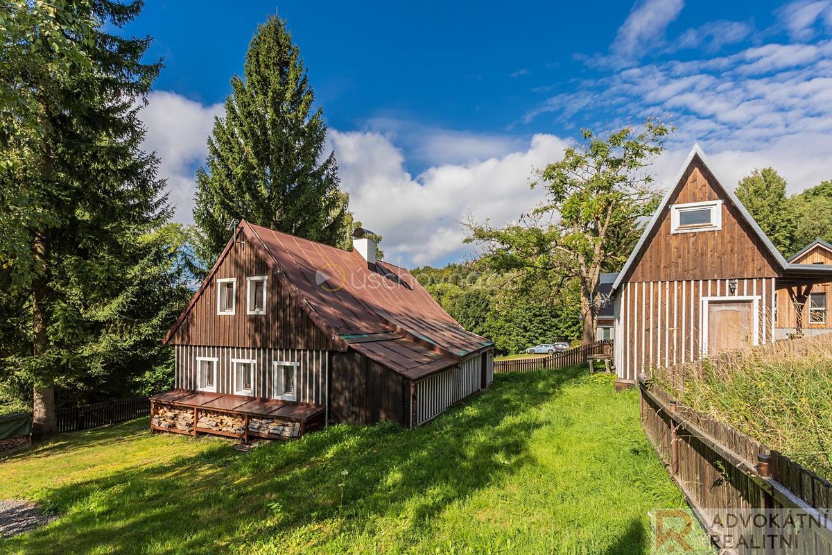Prodej rodinného domu 120 m², pozemek 498 m² – fotografie 2