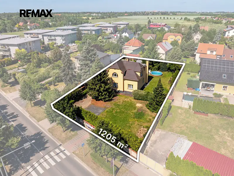 Prodej vícegeneračního domu 163 m², pozemek 1205 m², Šestajovice – náhled fotky 2