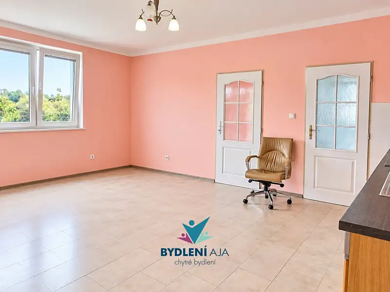 Pronájem bytu 4+kk 75 m², Krupka – náhled fotky 3