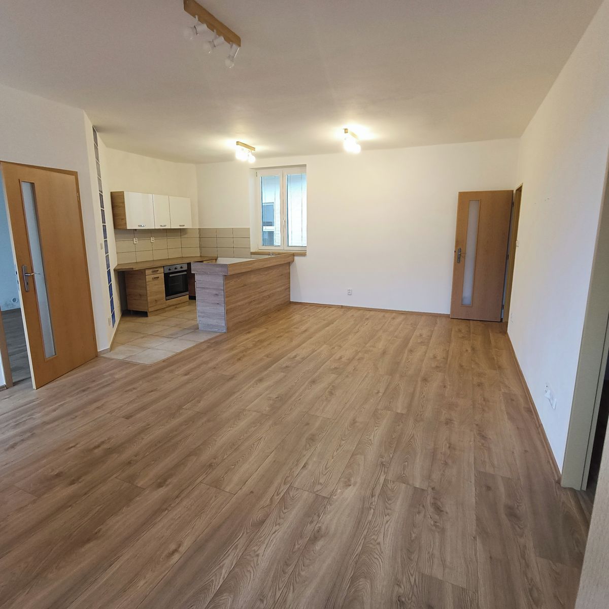 Pronájem bytu 3+kk 78 m² – fotografie 4