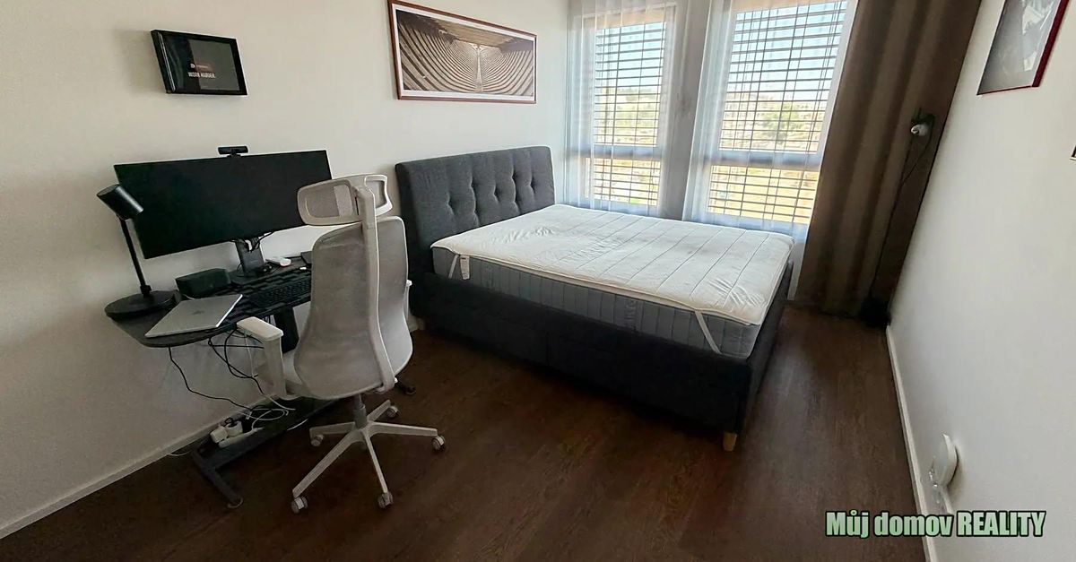 Pronájem bytu 2+kk 48 m² – fotografie 2