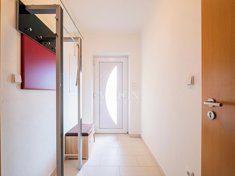 Будинок на продаж, 242 м² (14 з 42)
