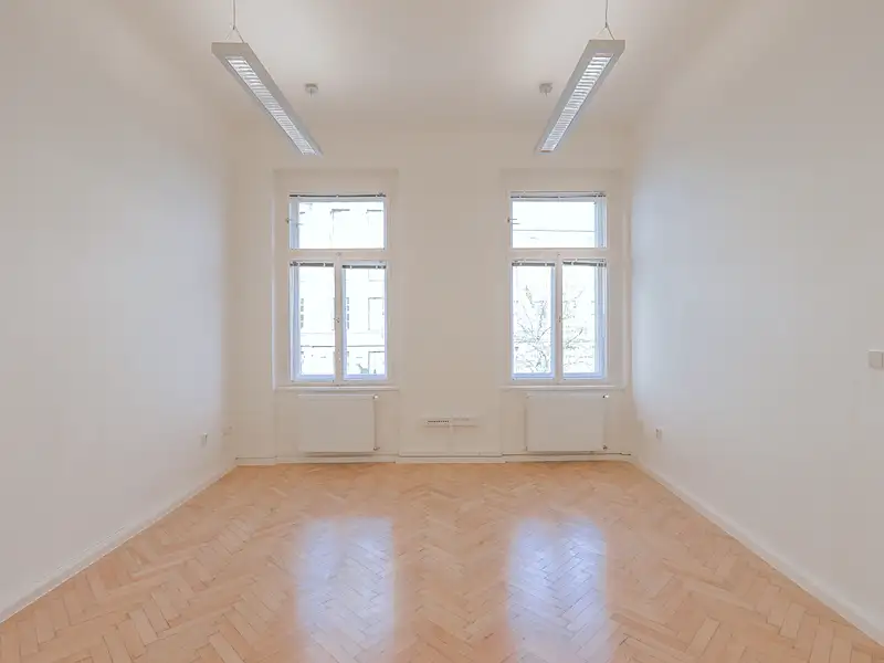 Pronájem kanceláře 104 m², Praha – náhled fotky 2